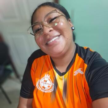 Niñera en Panamá: Itzel