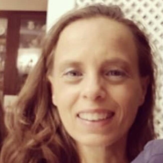 Babysitter in Lisbon: Maria