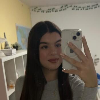 巴瑟斯多夫的保母: Nuria