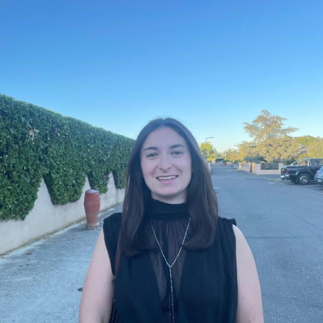 Baby-sitter à Toulouse: Jade