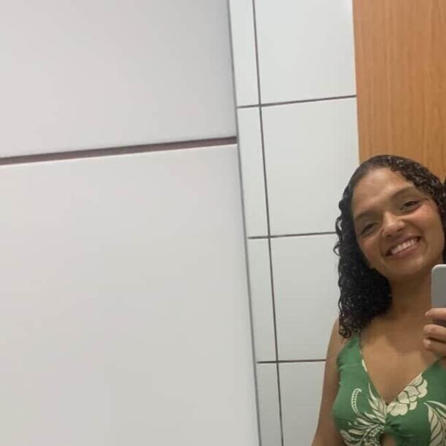 Babysitter in Sarzedo: Yara