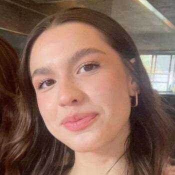 Babysitter in Brasília: Anasthacya Valenthina