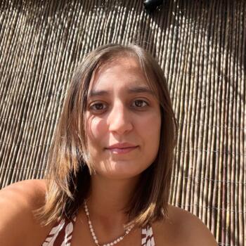 Babysitter in Vila Nova de Gaia: Carolina