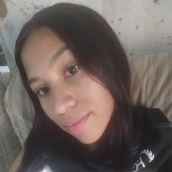 Babysitter in Duque de Caxias: Manuella