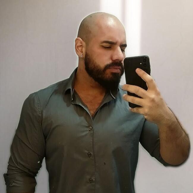 Emprego de babá em Joinville: Saulo