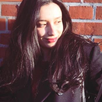 Babysitter in Berlin: Amina