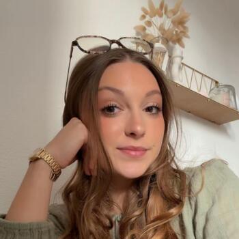 Babysitter Saint-Pierre-d'Aurillac: Lilou