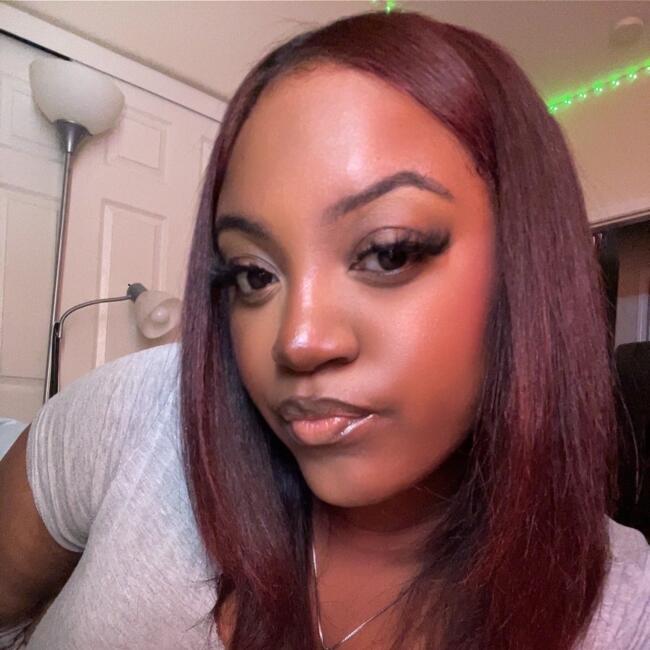 Babysitter in Moreno Valley: Amber