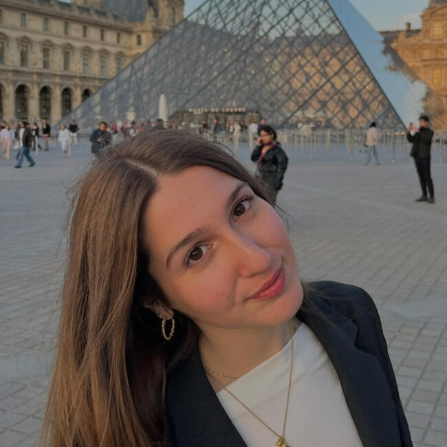 Babysitter in Bologna: Giulia