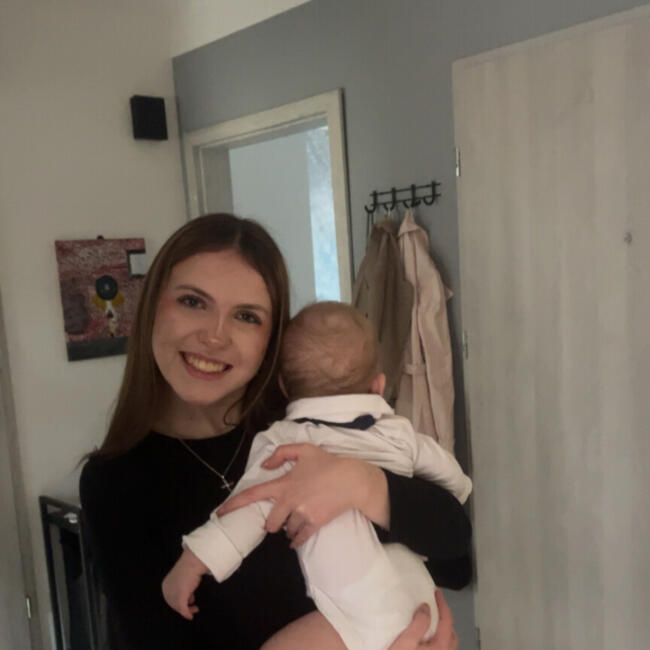 Babysitter in Villefontaine: Maja