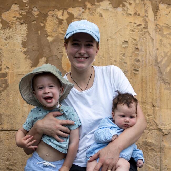 Jess Babysitting Job in Hamilton Babysits