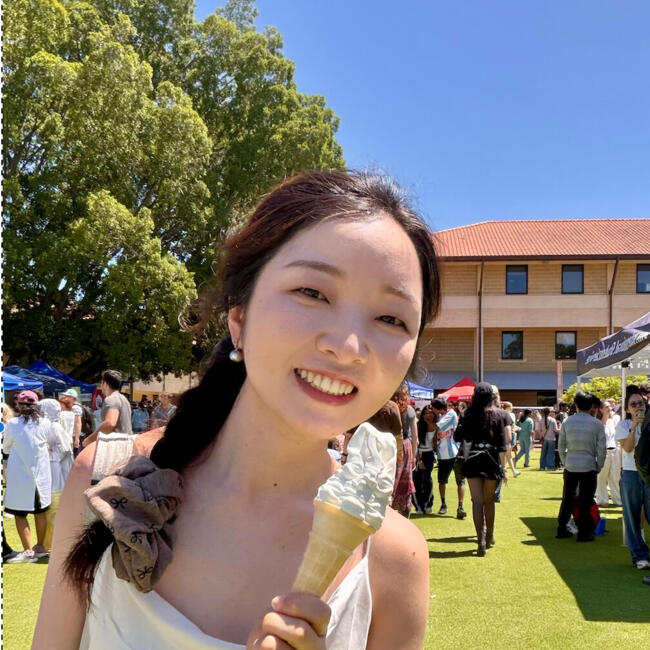 Babysitter in Perth: Ruijuan