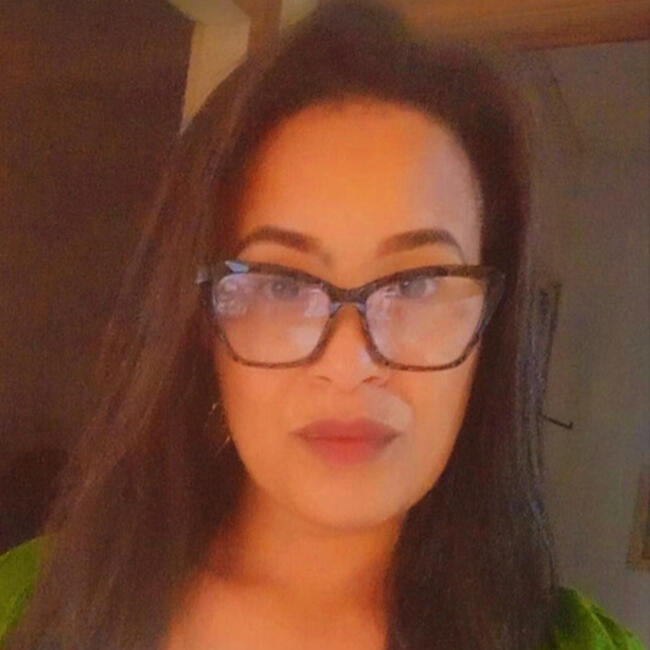 Emprego de babá em Porto Seguro: Neide