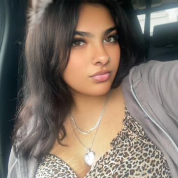 Babysitter in Burton-on-Trent: Esha