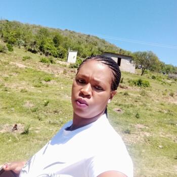 Babysitter in Cape Town: Lindiswa