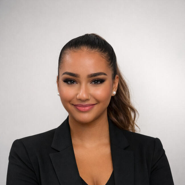 Nanny in Villeneuve-la-Garenne: Cherine