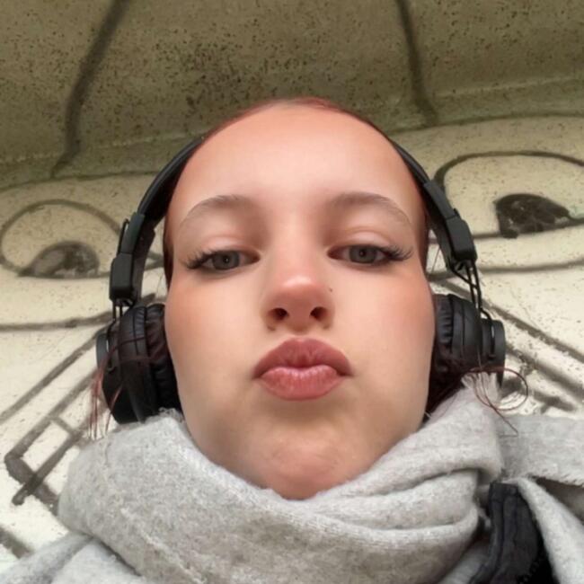 Babysitter in Olen: Amira