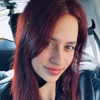 Babysitter in Pátrai: Eirini