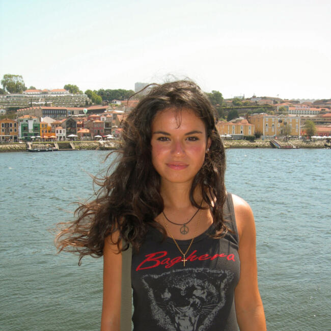 Babysitter in Almada: Sienna