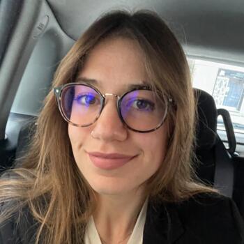 Babysitter in Rome: Giulia