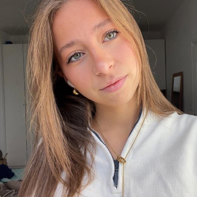 Babysitter in Vannes: Mélusine