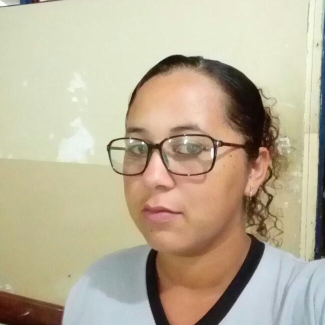 Babysitter in Brasília: Renata