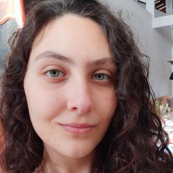 Babysitter in Nova Friburgo: Vitória
