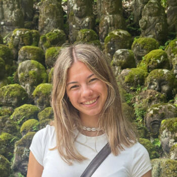 Canguro en Maracena: Claudia