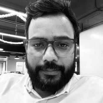 Δουλειά για babysitter στην περιοχή Noida: δουλειά φύλαξης παιδιών Amrit