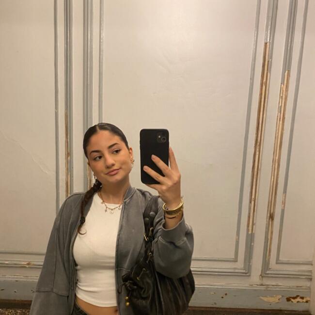 Baby-sitter in Montréal: Anna