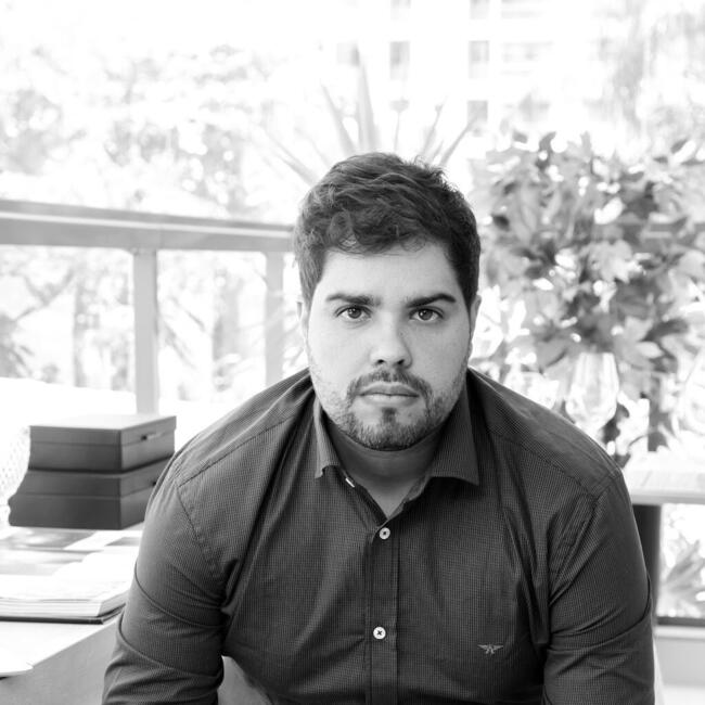 Babysitting job in Niterói: Matheus