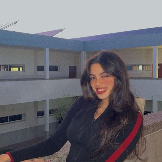 جليسة أطفال في سلا: Aya