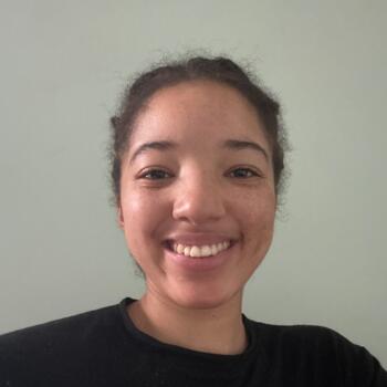 Babysitter in Chicago: Maia