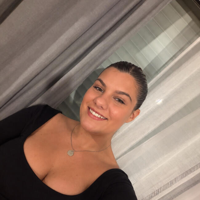Babysitter em Jovim: Clara