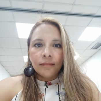 Canguro en Zaragoza: Mayra