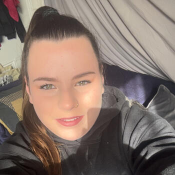 Babysitter in Rooskey: Isobel