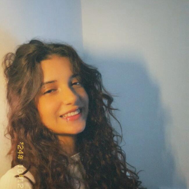 Babysitter in Lisbon: Iara