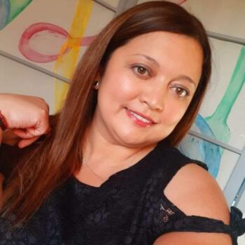 Babysitter in San Felipe: Paola