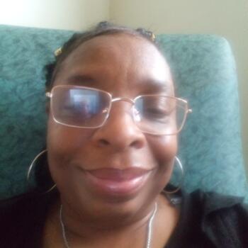 Babysitter in Cincinnati: Lynnette