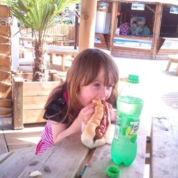 Babysitter in Leeds: Lily