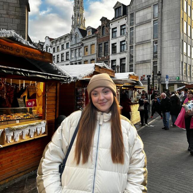 Babysitter in Schaarbeek: Alba María