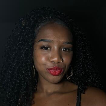 Babysitter in Villefranche-de-Rouergue: Selly