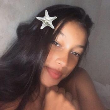 Babysitter in Petrolina: Sara