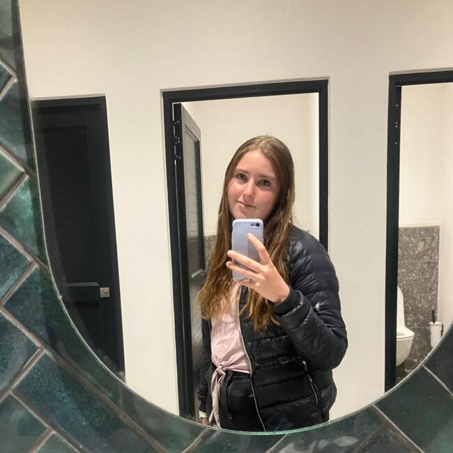 Babysitter in Plettenberg Bay: Chloe