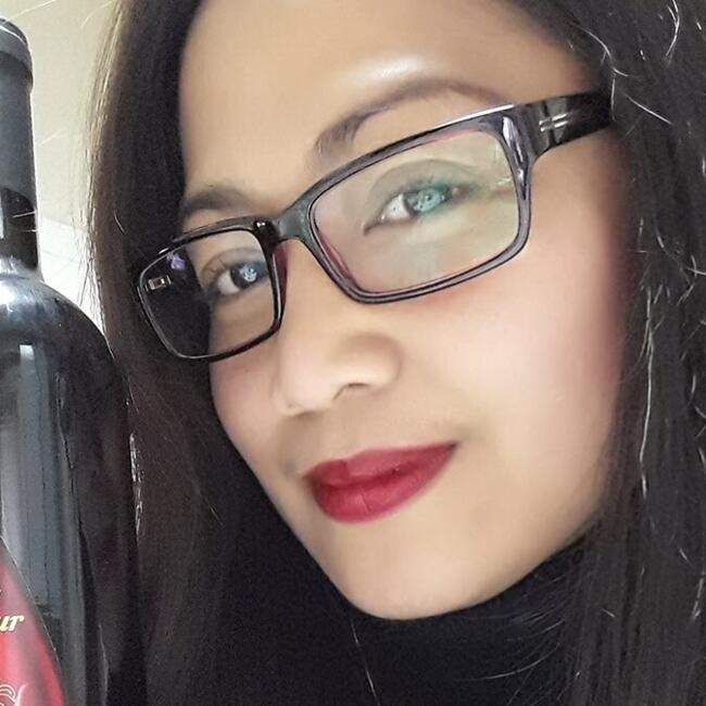 Lefkoşa Bölgesinde Dadı: Sharon