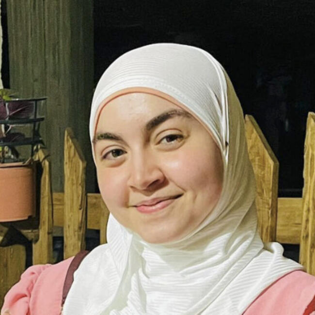 Babysitter in Moulins-lès-Metz: Hadil