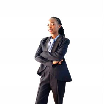 Babysitter in Dubai: Joyce