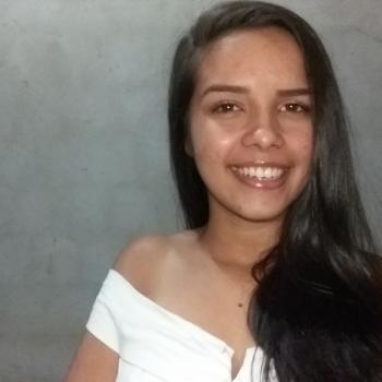 Babá em Crato: Sthefany