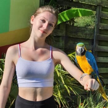 Babysitter Peterborough: Mikkayla