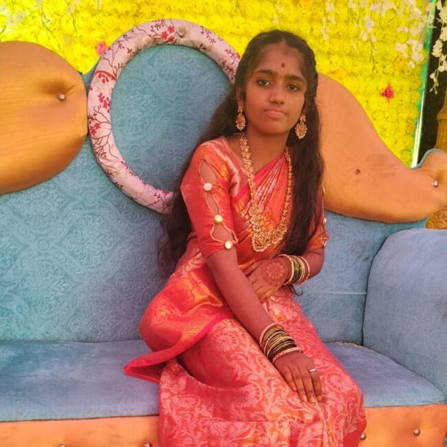 Kātedhan में बेबीसिटर: Addula